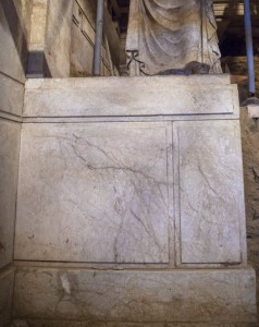 AMPHIPOLIS  CARYATIDS_NEW_1