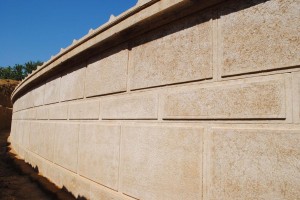 Amphipolis tomb perimeter wall