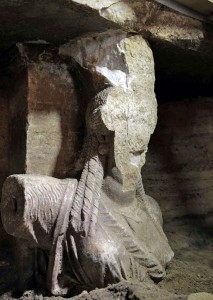 caryatids-_discovered-_amphipolis_tomb-greece_